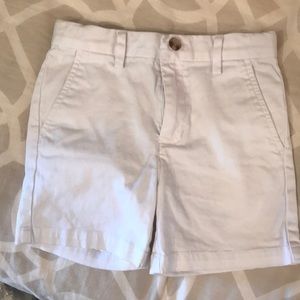 Vineyard Vines white chino shorts Boys 4T